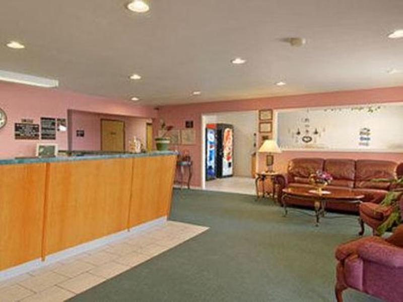 Super 8 By Wyndham Chanute Esterno foto