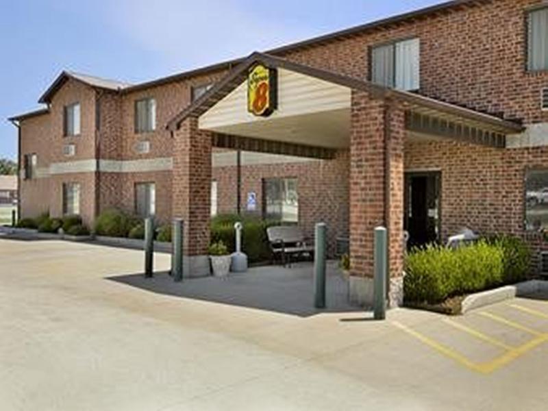 Super 8 By Wyndham Chanute Esterno foto