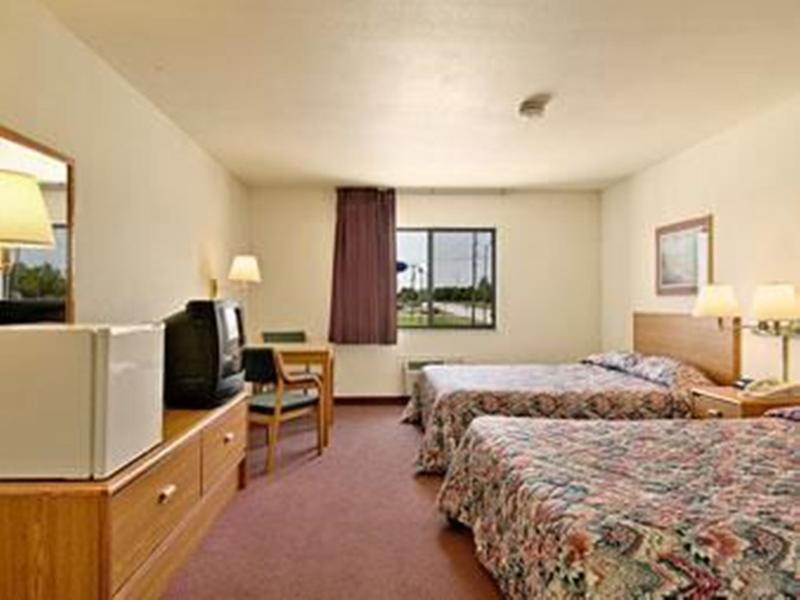 Super 8 By Wyndham Chanute Esterno foto